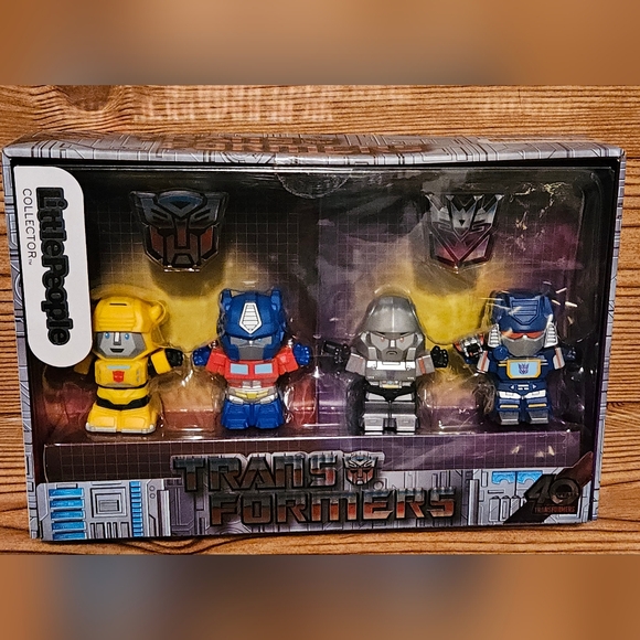 Little People Collector Transformers Optimus Prime Bumblebee Megatron Soundwave - Picture 2 of 6